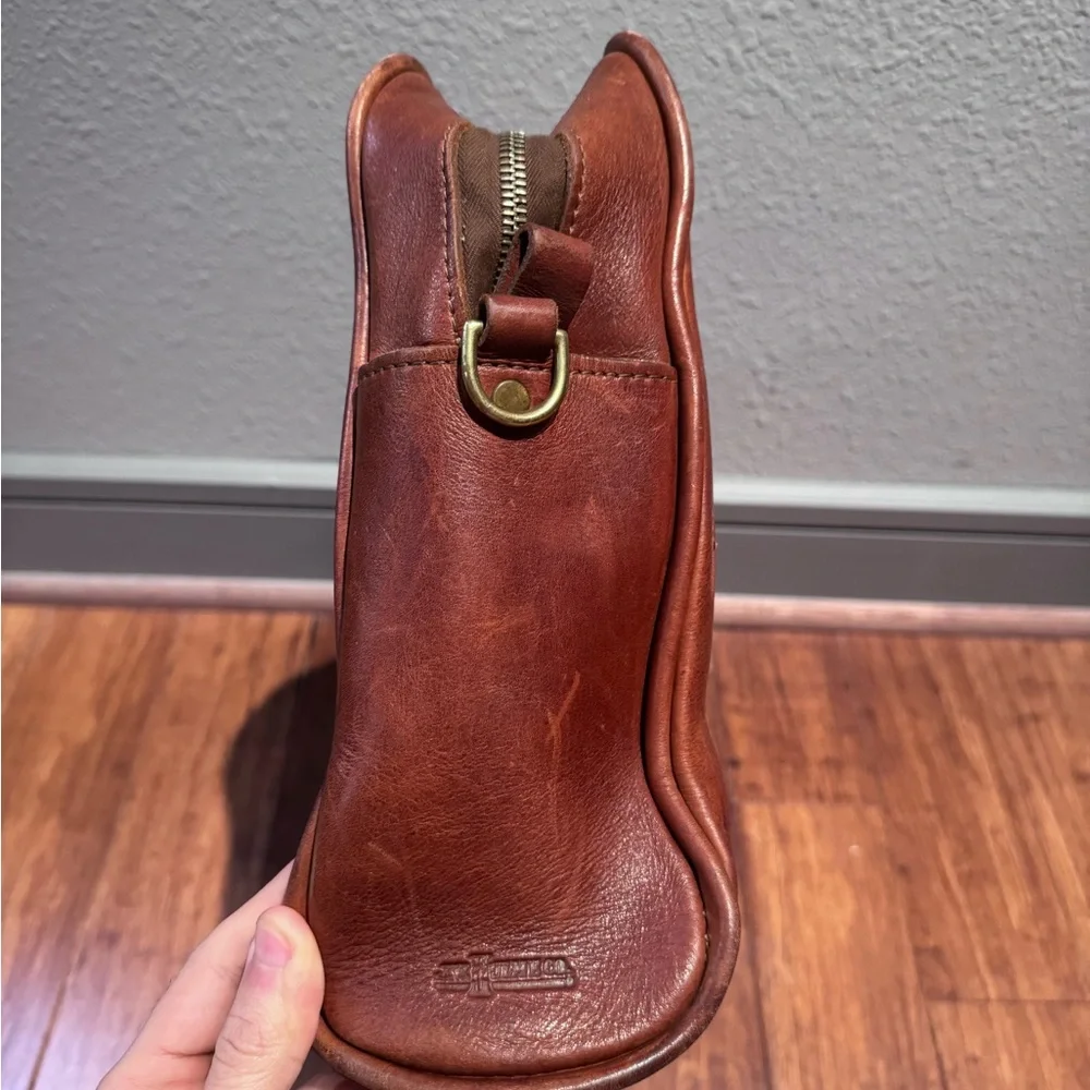 J.W. Hulme Co. Elegant Brown Leather Men's Briefcase